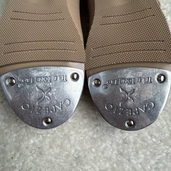 Capezio Tele-Tone Youth Girl Size 10.5 W Tap Shoes Beige Man Made Materials - Picture 8 of 9